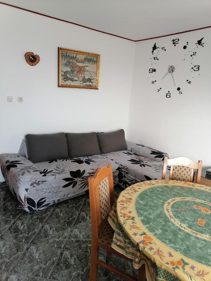 Apartmani Andelo I Ruzica Mundanije Exterior foto