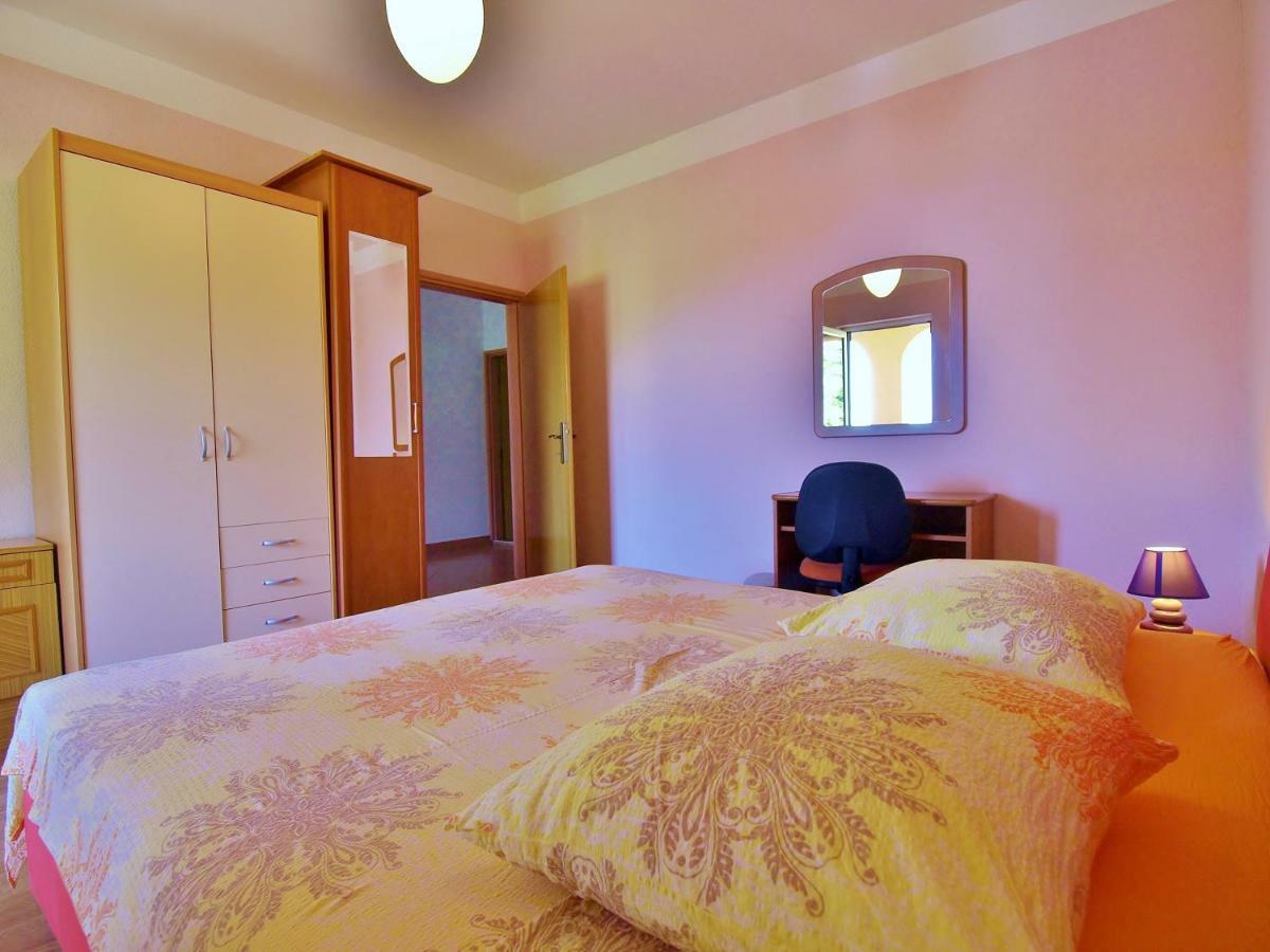 Apartmani Andelo I Ruzica Mundanije Exterior foto